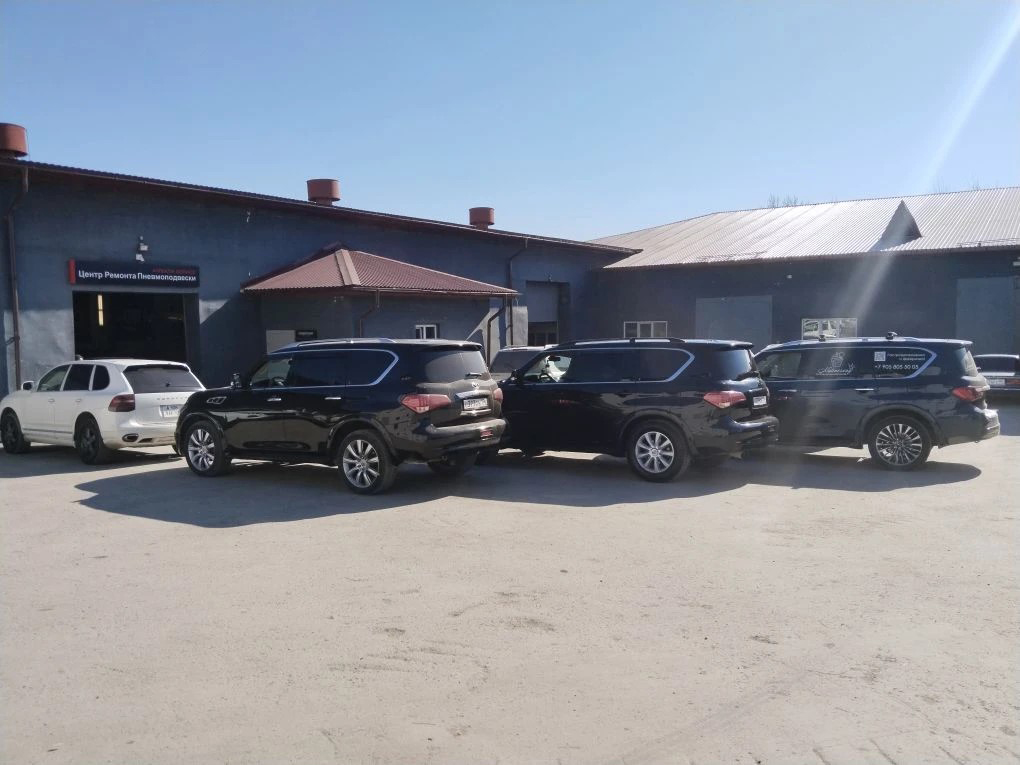 Комплексный ремонт внедорожников Infiniti в автотехцентре «Аирматик Сервис»: когда пневмоподвеска требует внимания