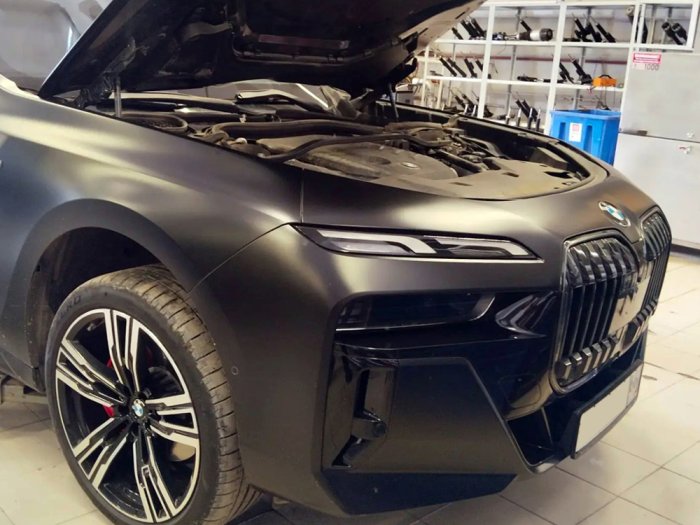 Обслуживание пневмоподвески: бережём комфорт нового BMW i7