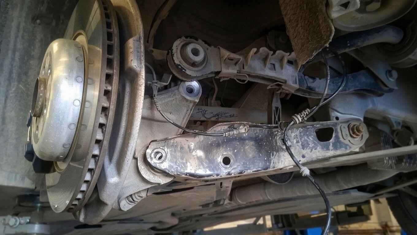 Ремонт пневмоподвески BMW X5 и подготовка к зимнему сезону