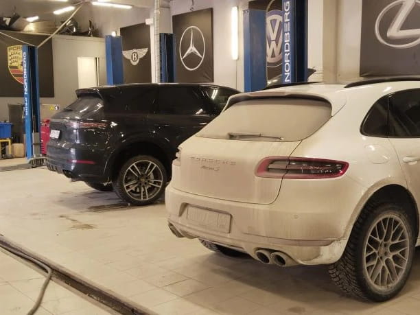 Ремонт пневмоподвески автомобилей Porsche Cayenne и Macan