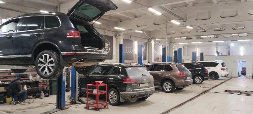 Сегодня в нашем автосервисе — День ремонта Volkswagen Touareg!
