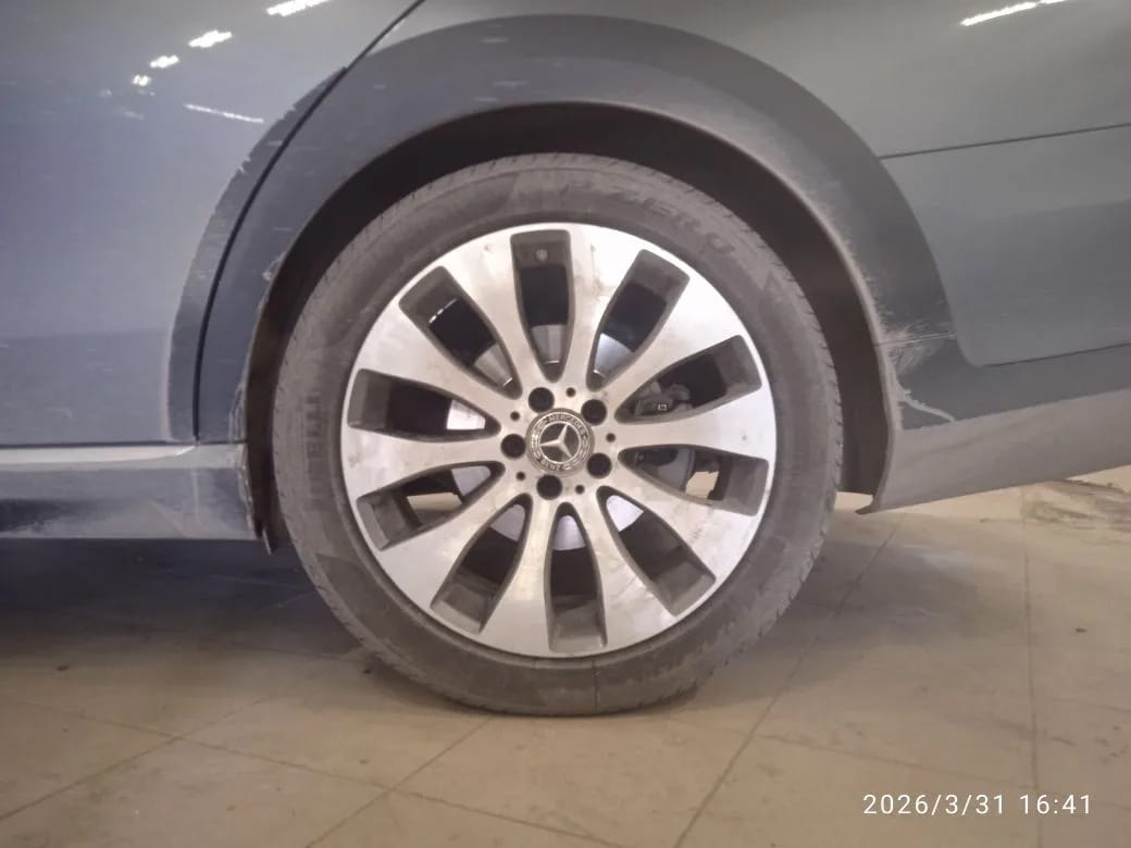 Замена задних пневмобаллонов на Mercedes‑Benz E‑Class W213