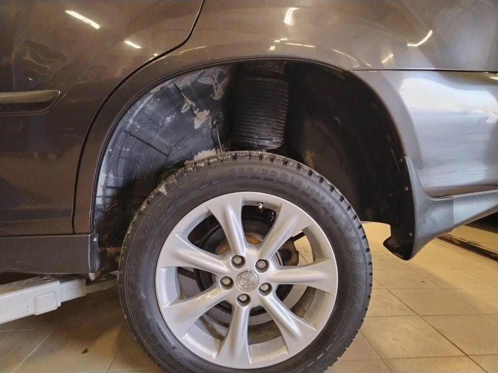 Ремонт передней пневмостойки на Lexus RX: возвращаем комфорт на дорогу