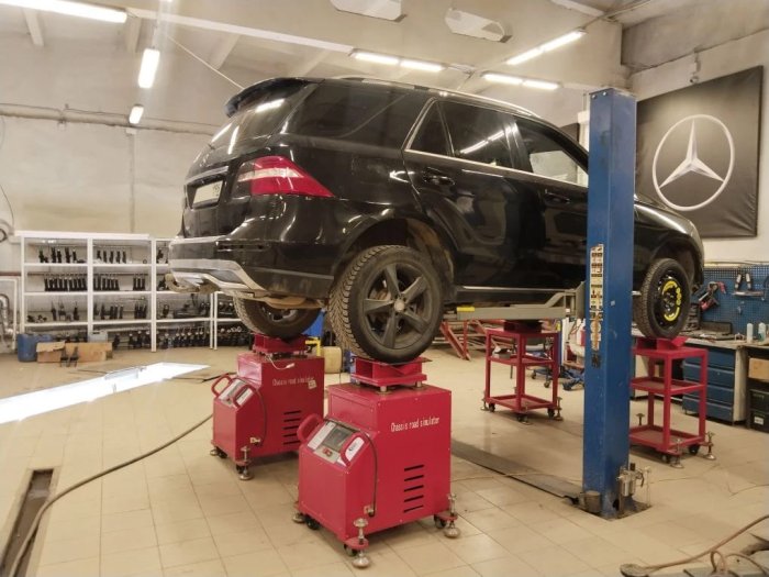 Диагностика на вибростенде задней оси Mercedes-Benz ML350