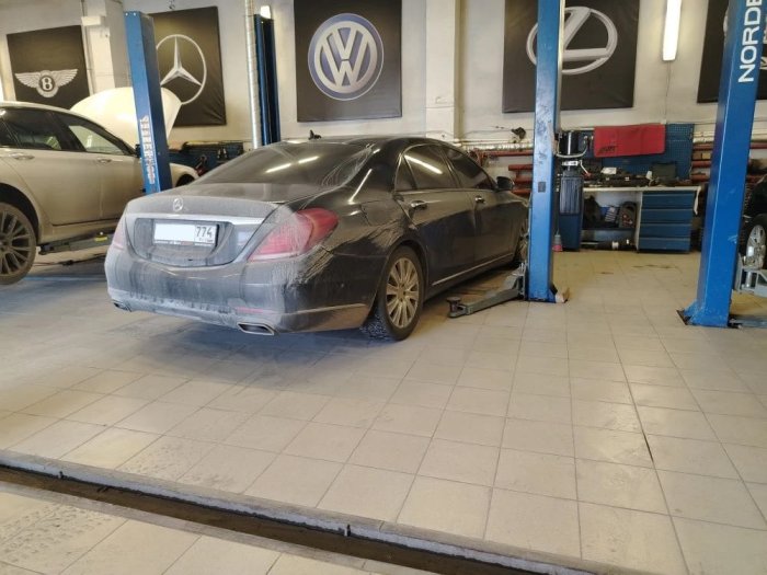 Замена компрессора пневмоподвески на Mercedes‑Benz S‑class W222