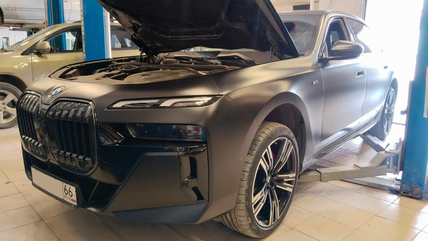 Обслуживание пневмоподвески: бережём комфорт нового BMW i7