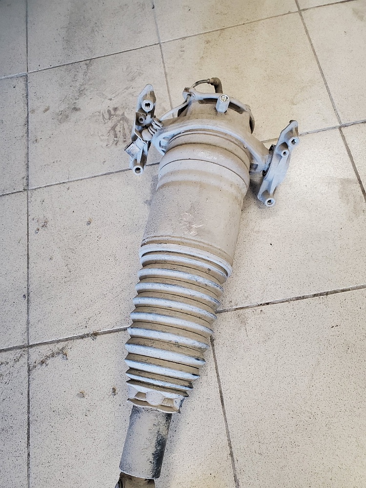 Замена задних пневмобаллонов у Porsche