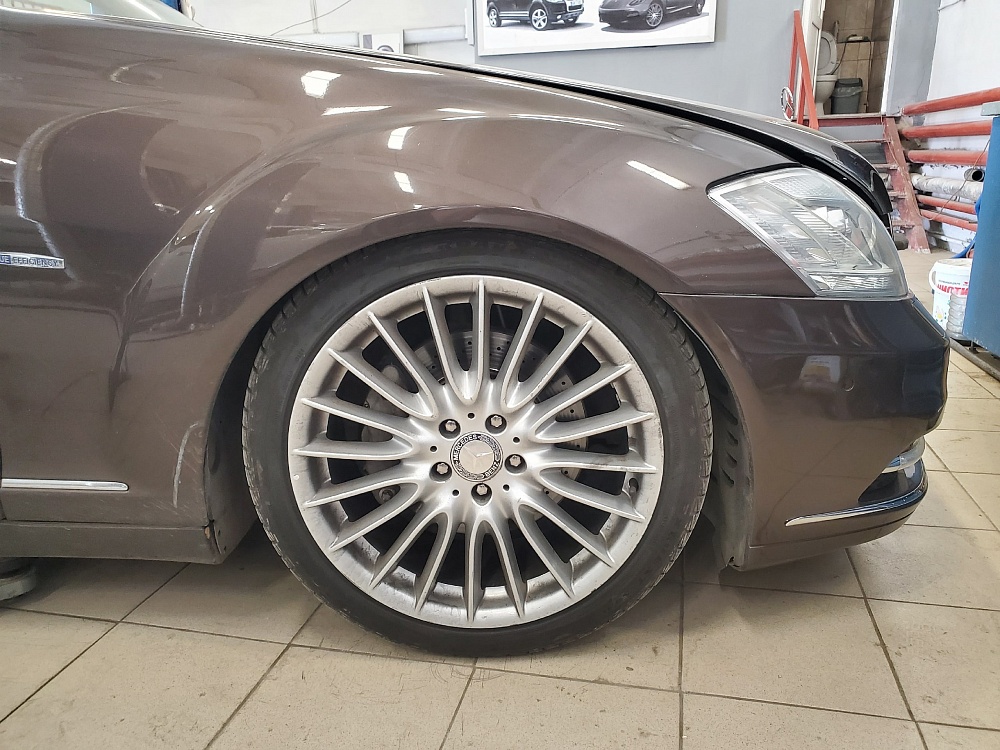 Ремонт и замена компрессора пневмоподвески Mercedes S221 4MATIC