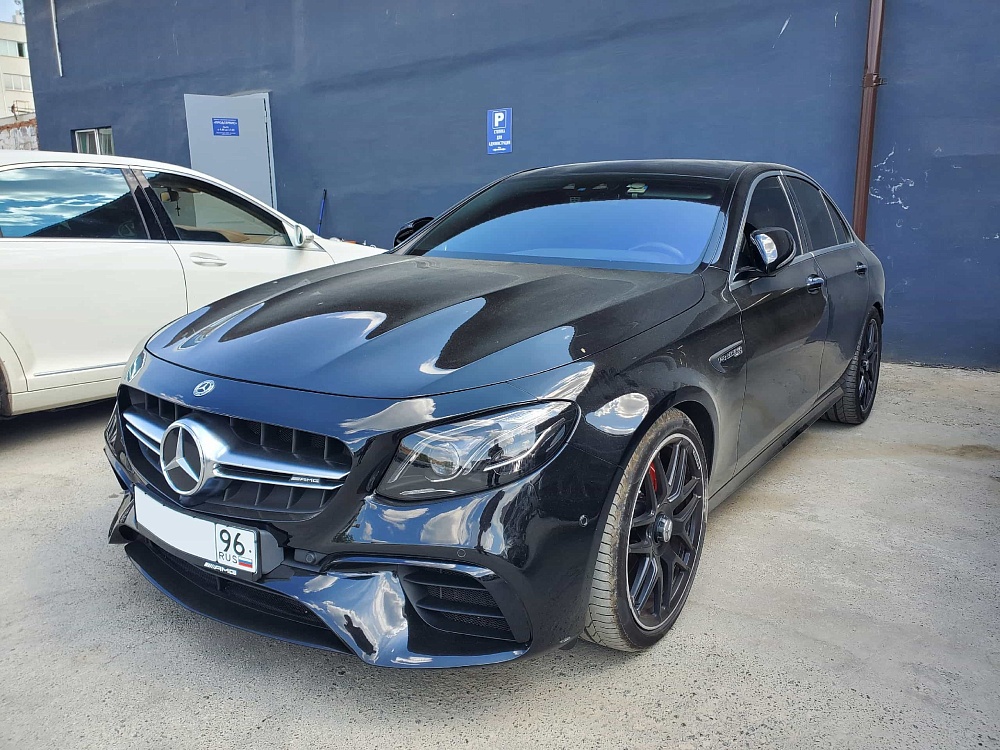 Ремонт и замена переднего правого пневмобаллона Mercedes E63s