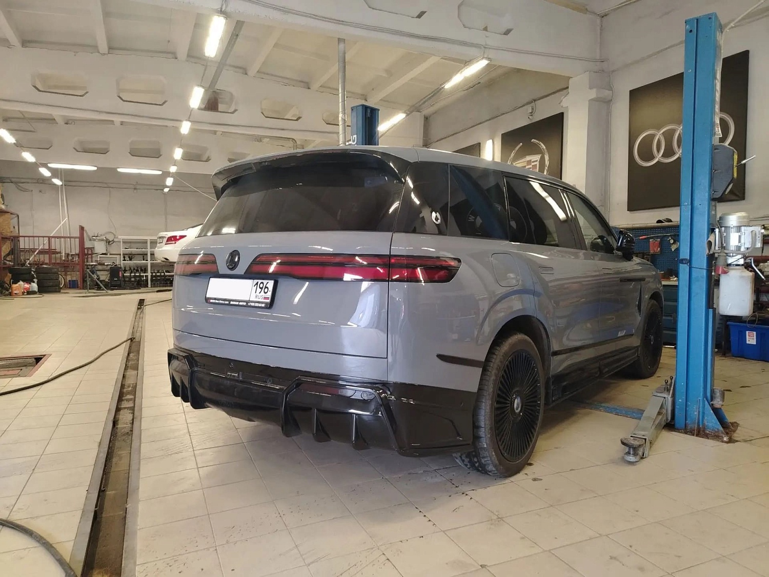 Пневмоподвеска Denza N9: двухкамерная «магия» BYD по-русски, или как «Аирматик Про Сервис» укрощает DiSus-A