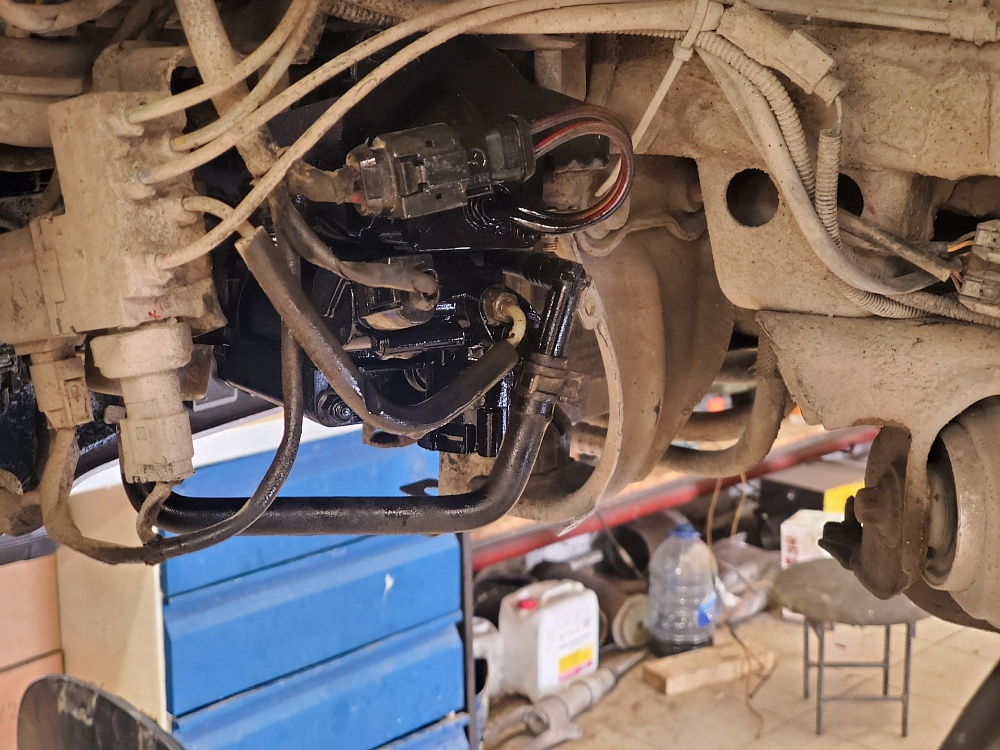 Ремонт и замена компрессора пневмо-подвески Мерседес CLS500