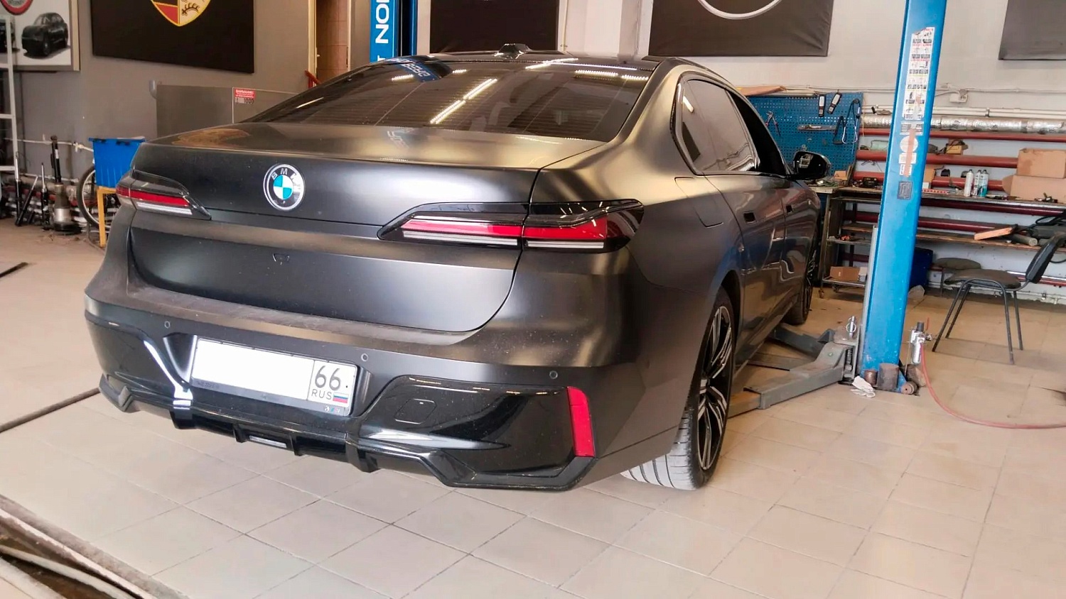 Обслуживание пневмоподвески: бережём комфорт нового BMW i7