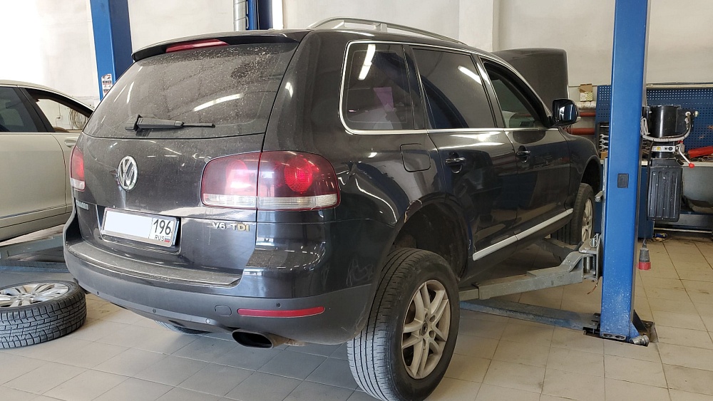 Замена переднего пневмобаллона Volkswagen