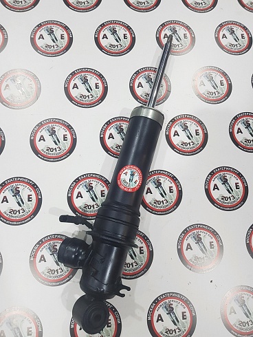 Амортизатор задний Audi Q7 правый/левый