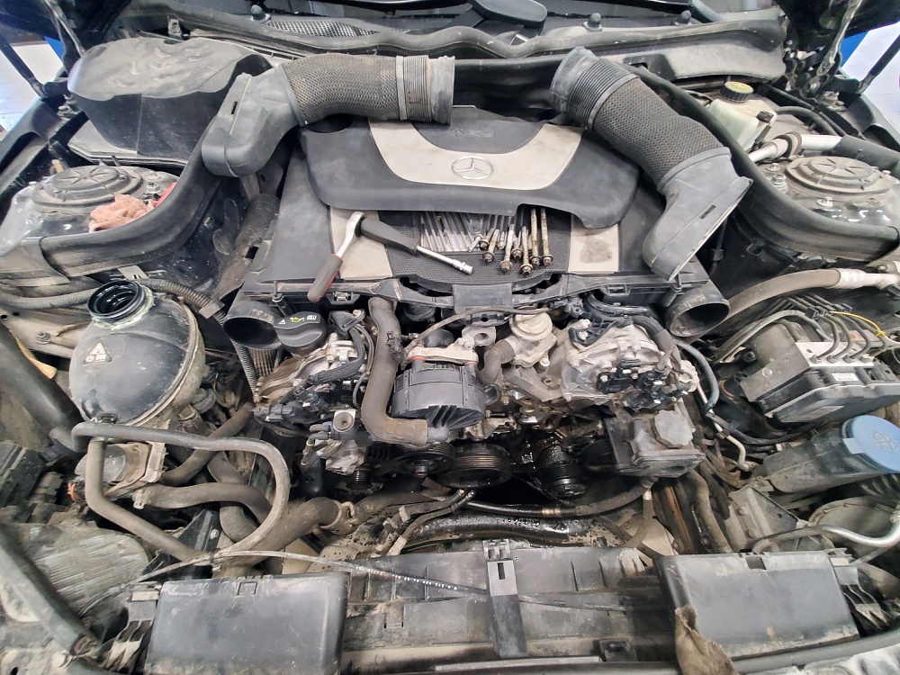 Замена прокладки теплообменника Mercedes-Benz 