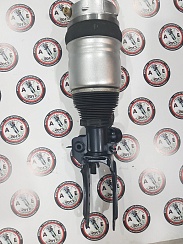 Пневмостойка Porsche Cayenne передняя правая/левая